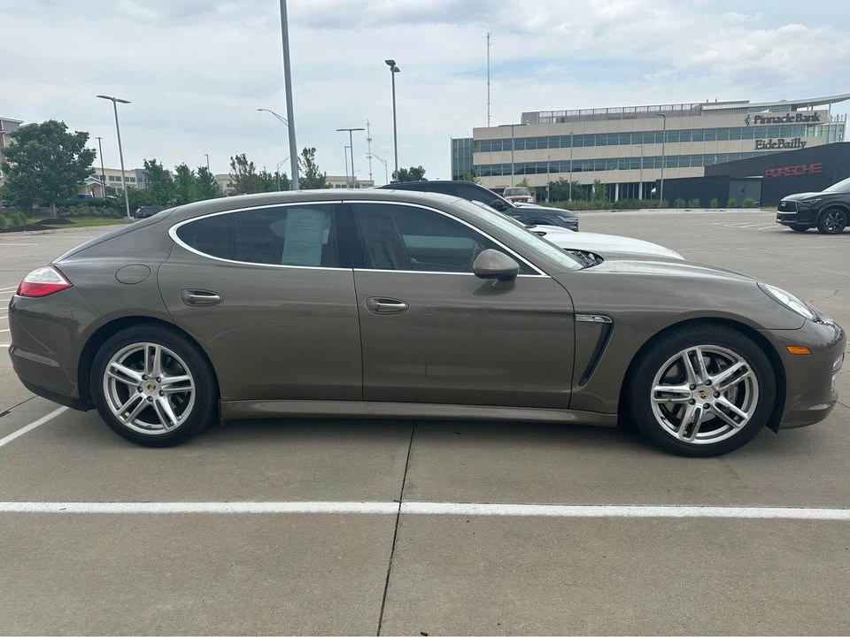 2010 Porsche 970 Panamera 4S - Image 6 of 13