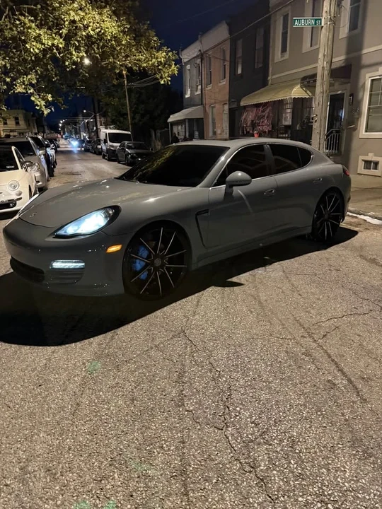 2010 Porsche 970 Panamera 4S - Image 6 of 9