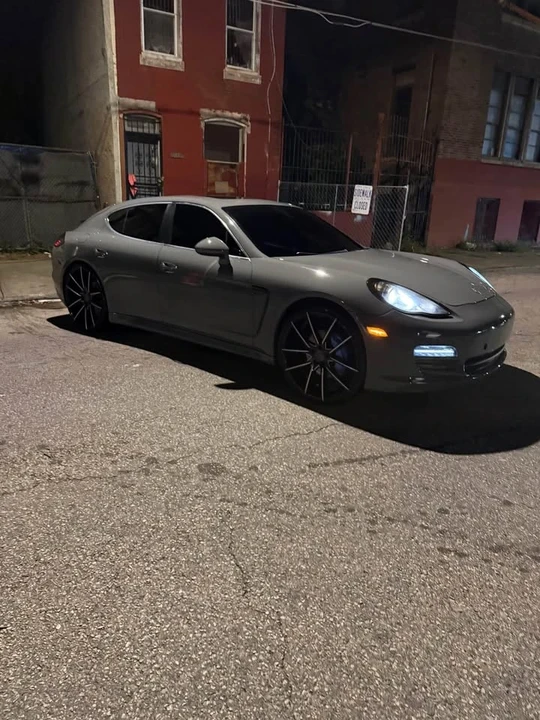 2010 Porsche 970 Panamera 4S - Image 4 of 9