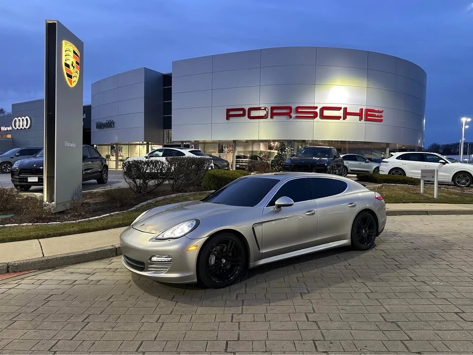 2010 Porsche 970 Panamera 4S - Image 2 of 7