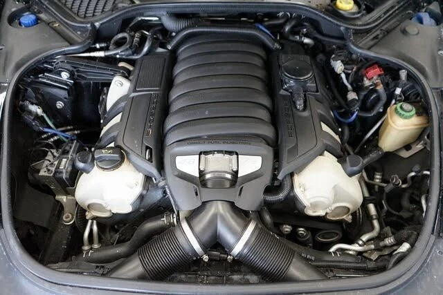 2010 Porsche 970 Panamera 4S - Image 19 of 20