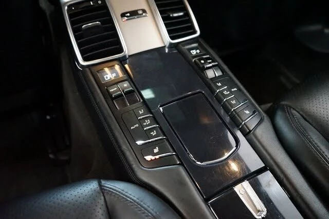 2010 Porsche 970 Panamera 4S - Image 10 of 20