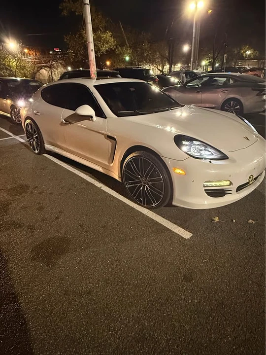 2010 Porsche 970 Panamera S - Image 2 of 11