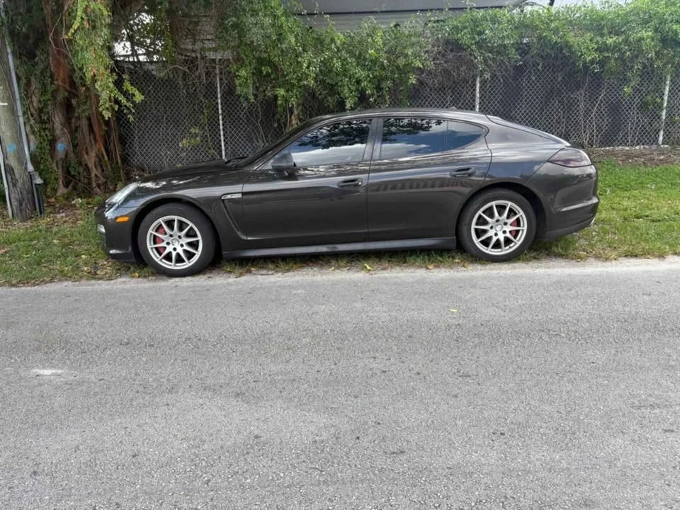 2010 Porsche 970 Panamera S - Image 2 of 8