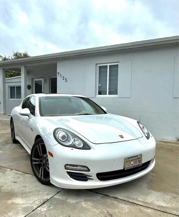 2010 Porsche 970 Panamera S - Image 5 of 10