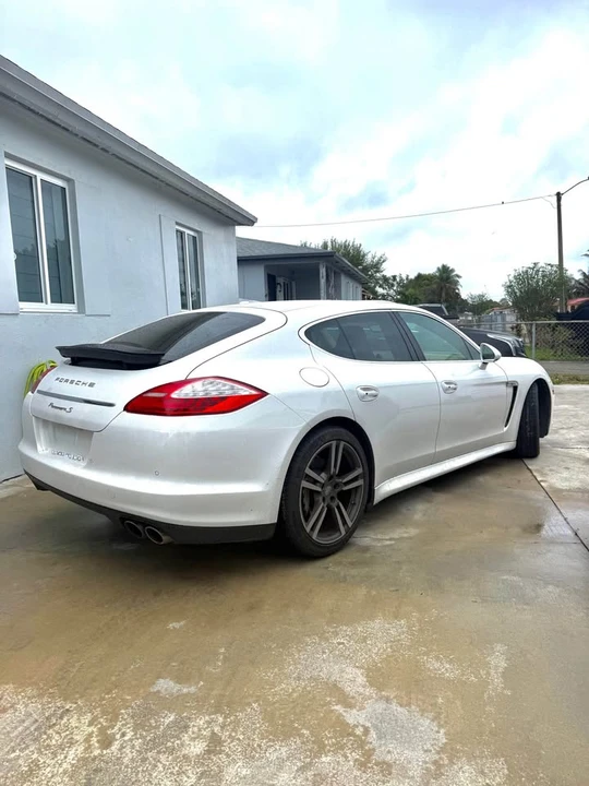 2010 Porsche 970 Panamera S - Image 4 of 10