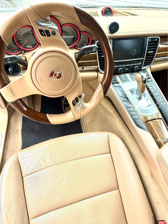 2010 Porsche 970 Panamera S - Image 9 of 10