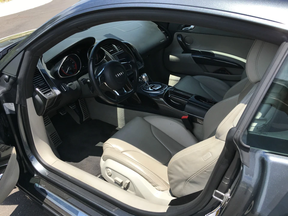2010 Audi 42 R8 - Image 5 of 10