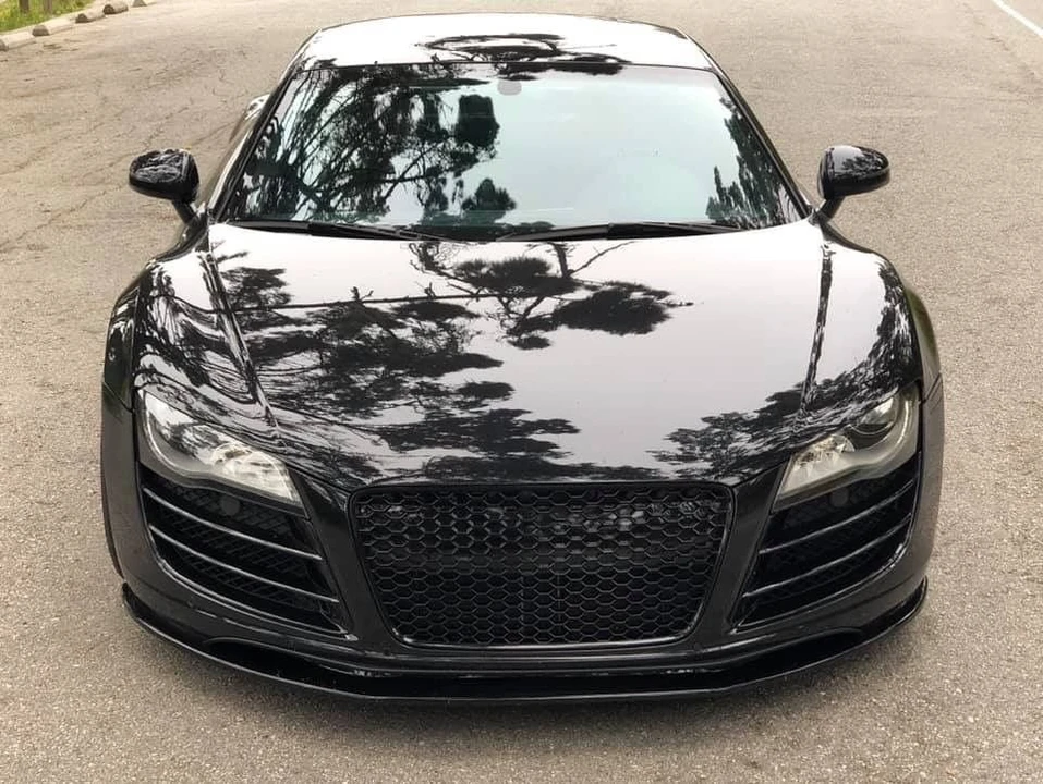 2010 Audi 42 R8 - Image 8 of 11