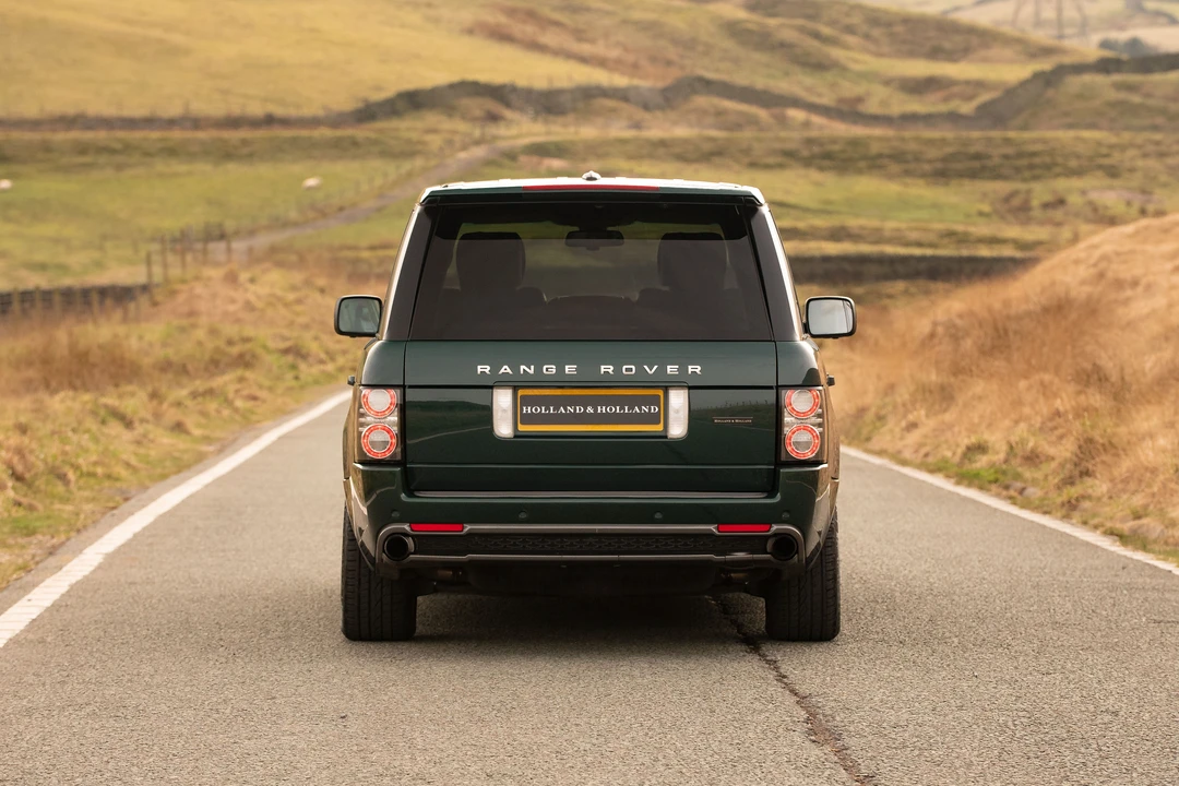 2010 Land Rover Range Rover L322 - Image 17 of 31