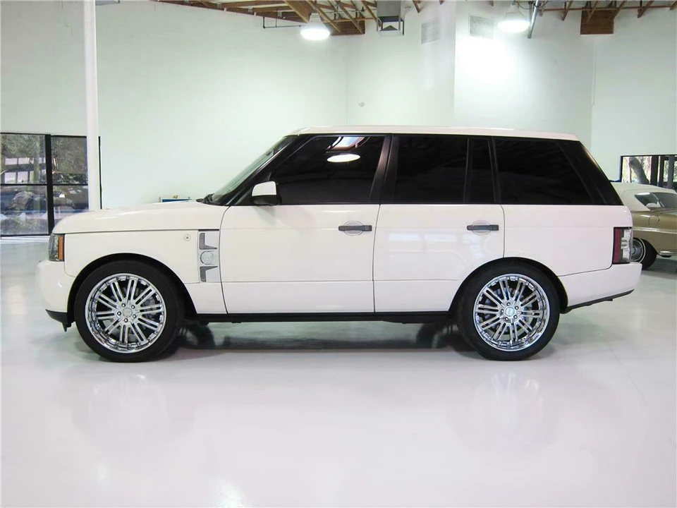 2010 Land Rover Range Rover L322 - Image 3 of 4