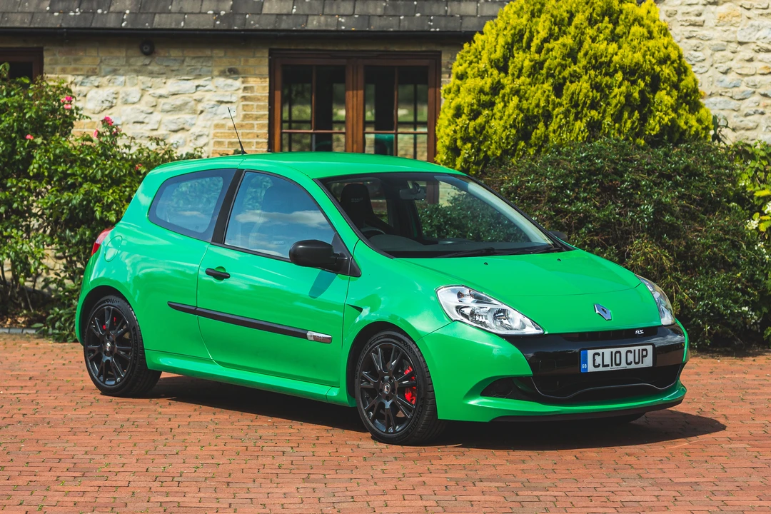 2010 Renault Clio 3rd Gen - Image 2 of 6