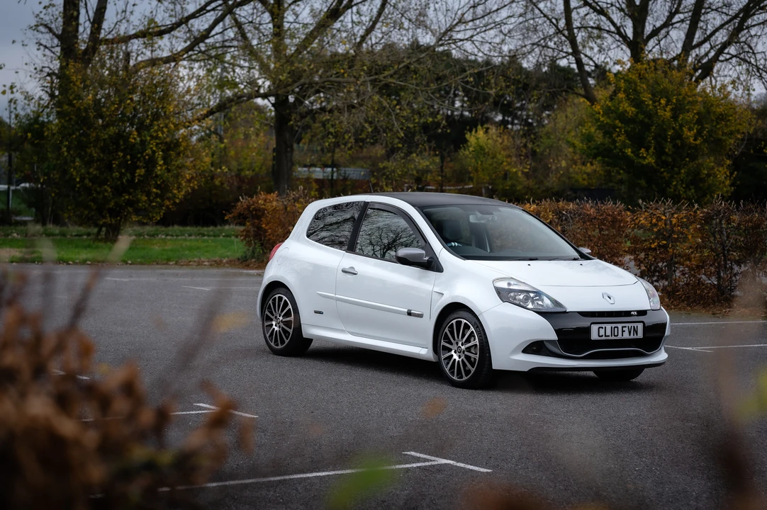 2010 Renault Clio 3rd Gen - Image 4 of 31