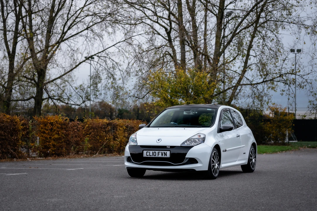 2010 Renault Clio 3rd Gen - Image 11 of 31