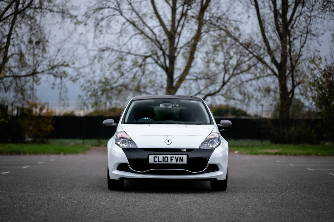 2010 Renault Clio 3rd Gen - Image 3 of 31
