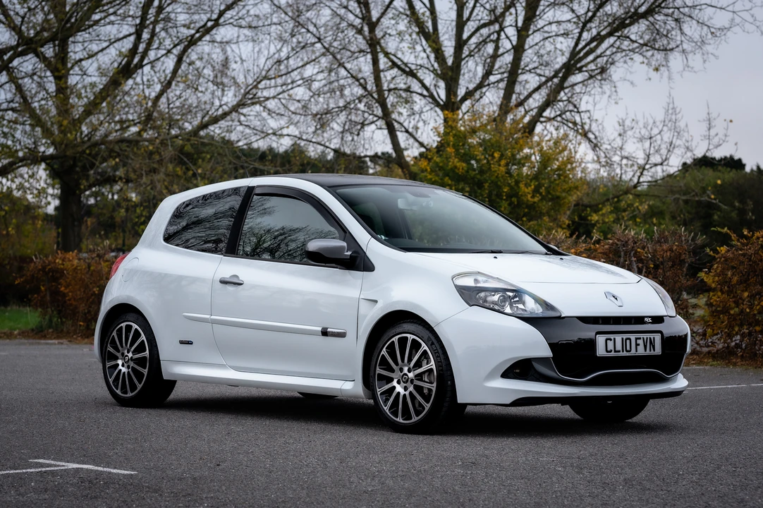 2010 Renault Clio 3rd Gen - Image 12 of 31