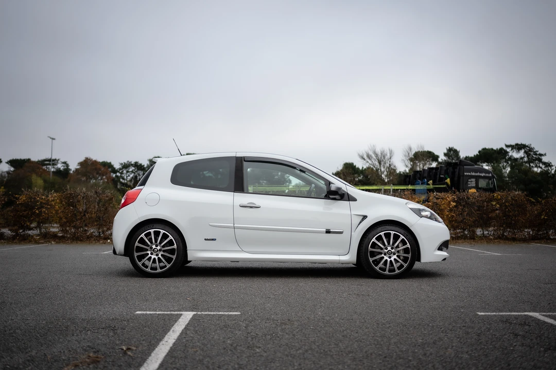 2010 Renault Clio 3rd Gen - Image 5 of 31
