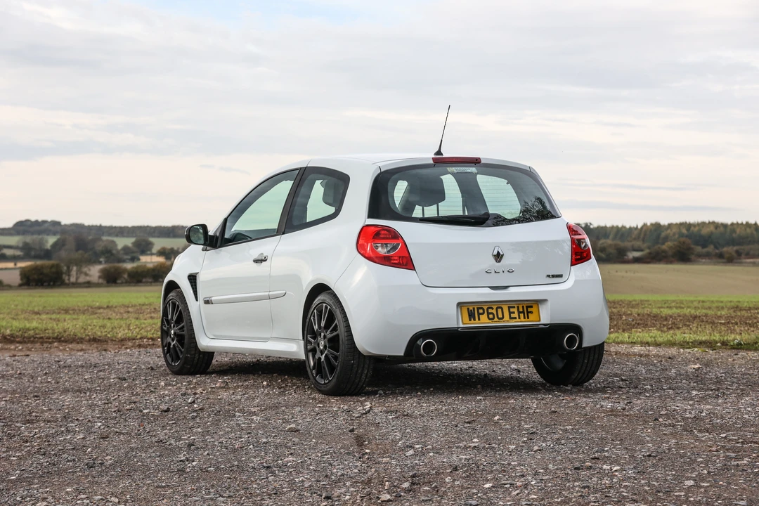 2010 Renault Clio 3rd Gen - Image 8 of 11