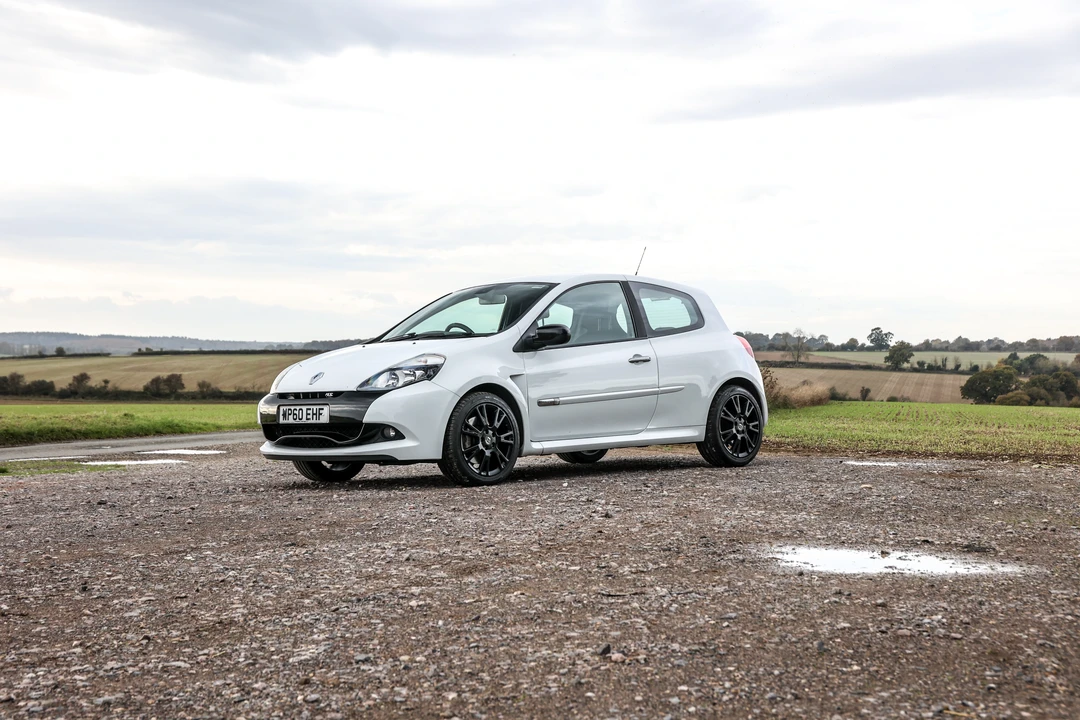 2010 Renault Clio 3rd Gen - Image 10 of 11