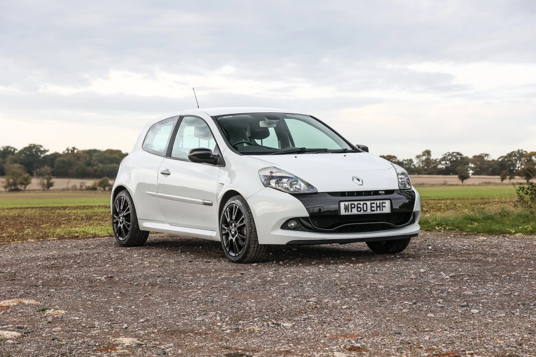 2010 Renault Clio 3rd Gen - Image 4 of 11