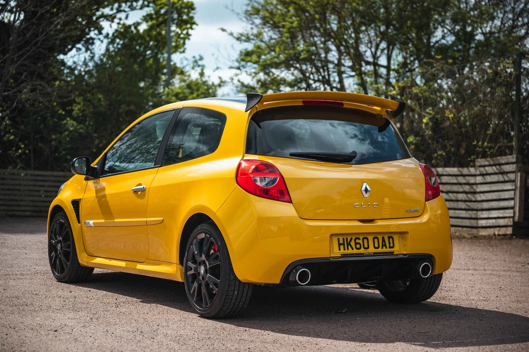 2010 Renault Clio 3rd Gen - Image 8 of 31