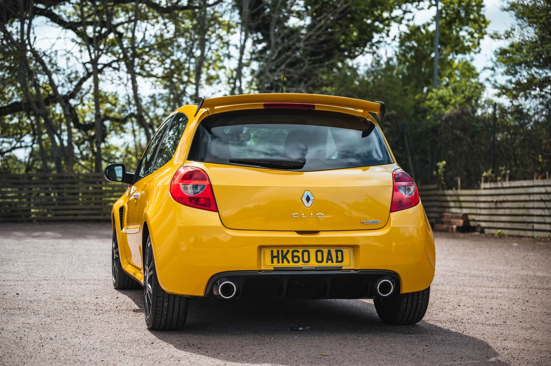 2010 Renault Clio 3rd Gen - Image 9 of 31