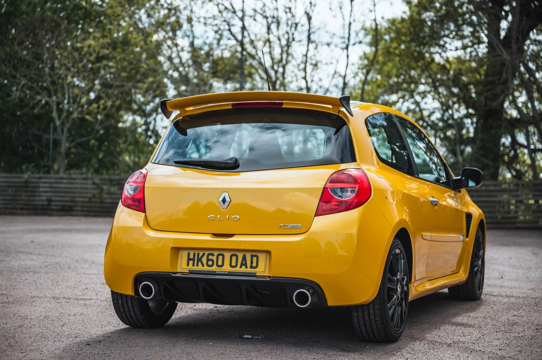 2010 Renault Clio 3rd Gen - Image 11 of 31