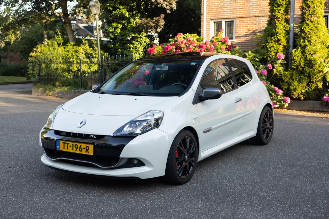 2010 Renault Clio 3rd Gen - Image 15 of 31