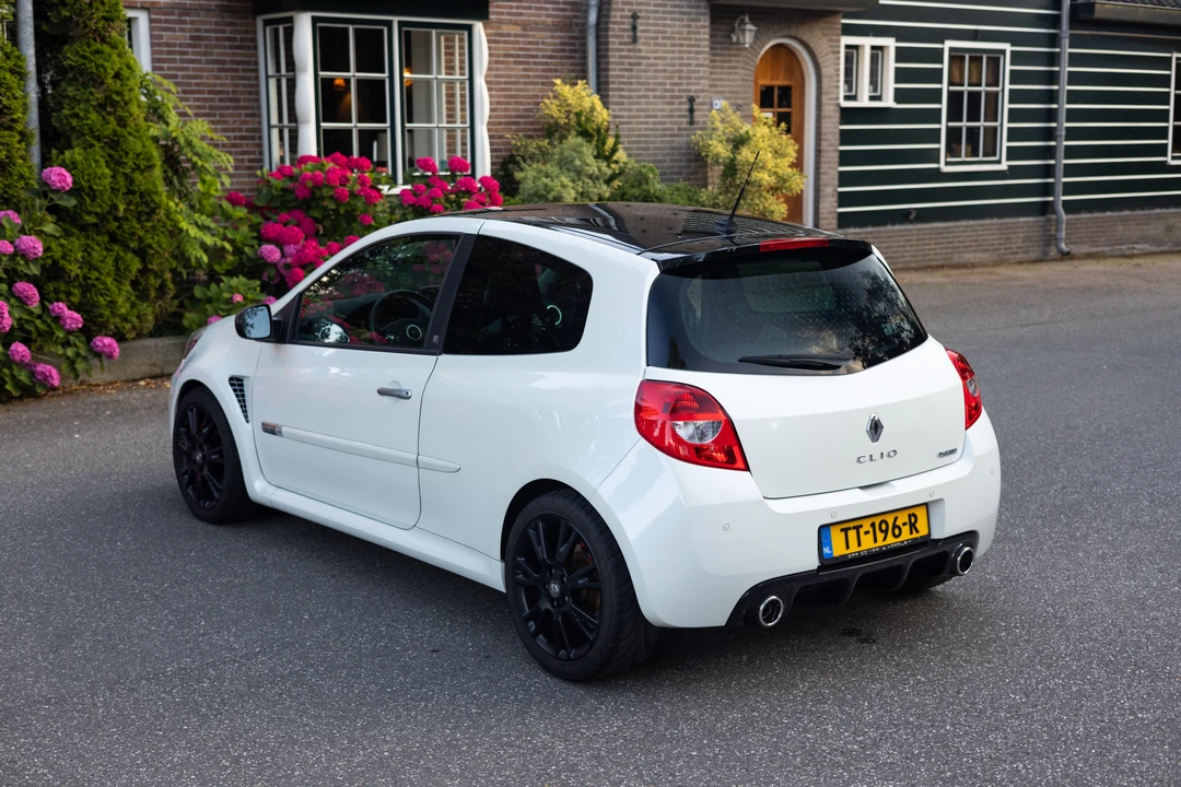 2010 Renault Clio 3rd Gen - Image 24 of 31