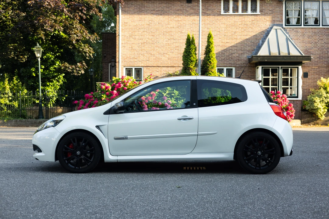 2010 Renault Clio 3rd Gen - Image 30 of 31