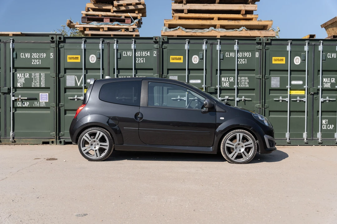 2010 Renault - Image 14 of 31