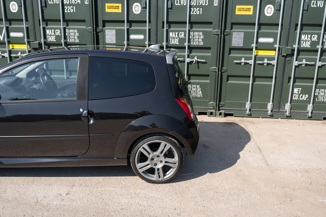 2010 Renault - Image 20 of 31