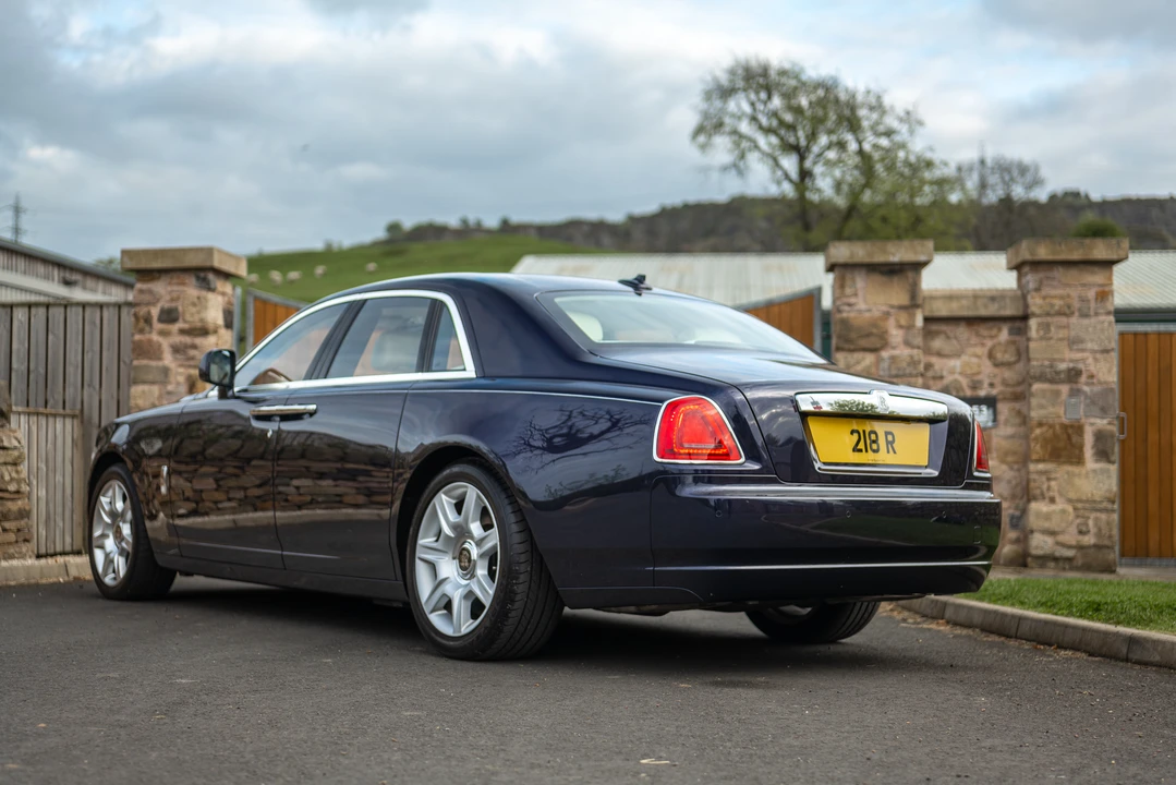 2010 Rolls-Royce Ghost 1st Gen - Image 13 of 31