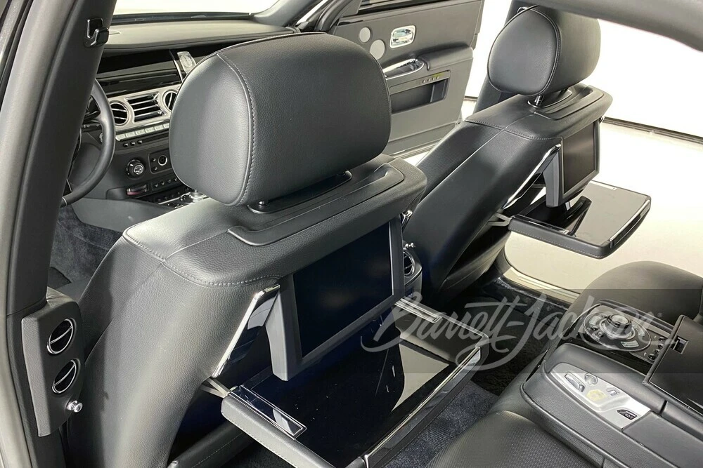 2010 Rolls-Royce Ghost 1st Gen - Image 11 of 15