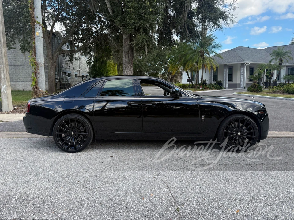 2010 Rolls-Royce Ghost 1st Gen - Image 5 of 26