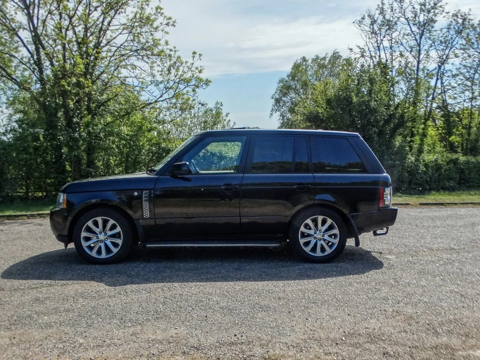 2010 Land Rover Range Rover L322 - Image 5 of 31