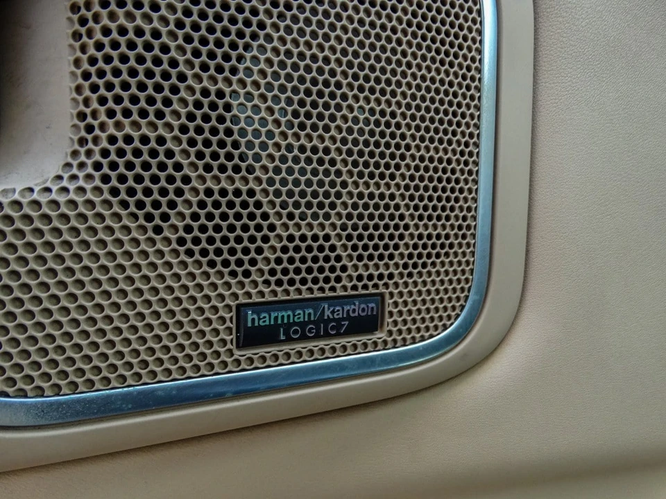 2010 Land Rover Range Rover L322 - Image 23 of 31