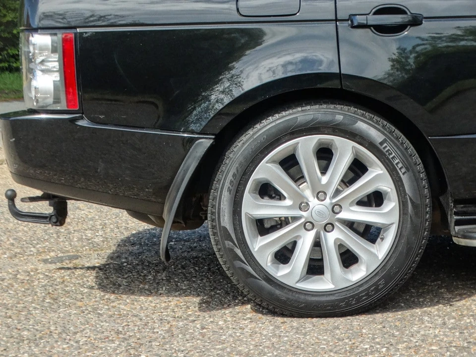 2010 Land Rover Range Rover L322 - Image 10 of 31