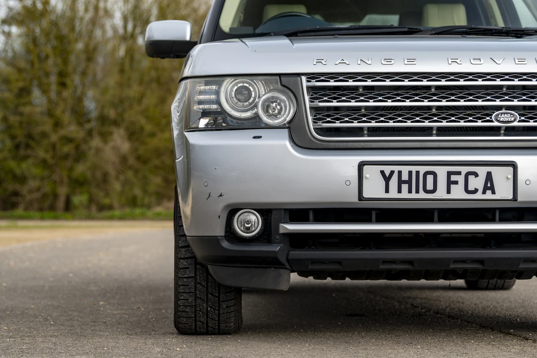 2010 Land Rover Range Rover L322 - Image 15 of 31
