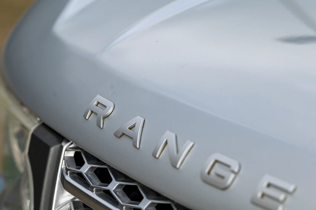 2010 Land Rover Range Rover L322 - Image 17 of 31