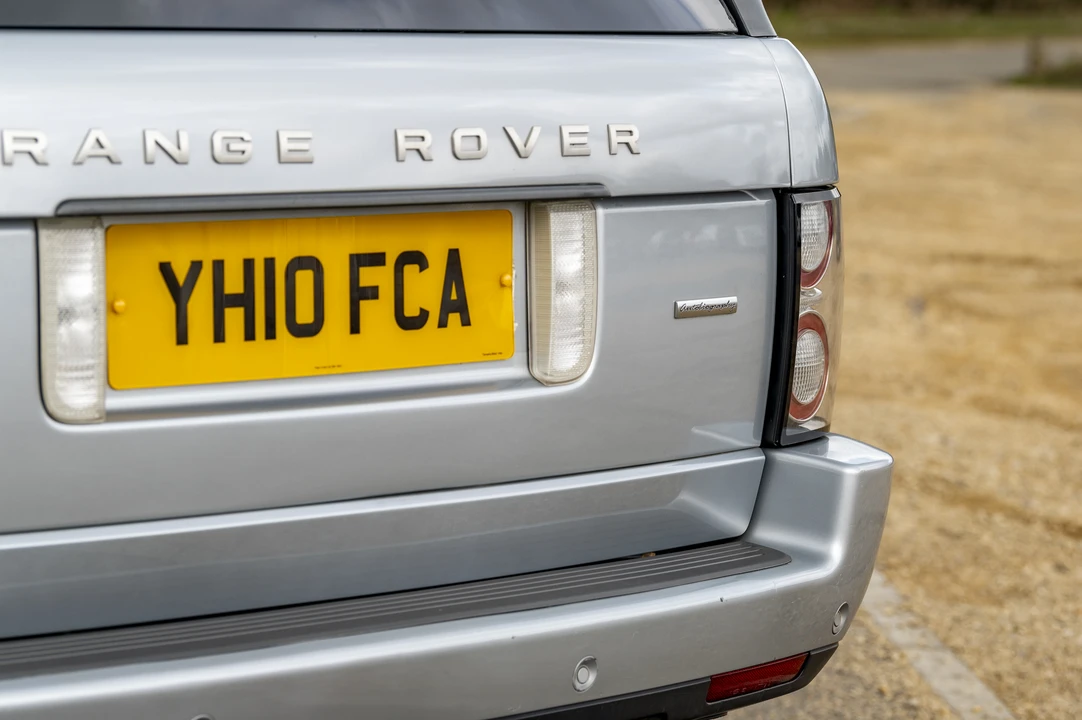 2010 Land Rover Range Rover L322 - Image 19 of 31