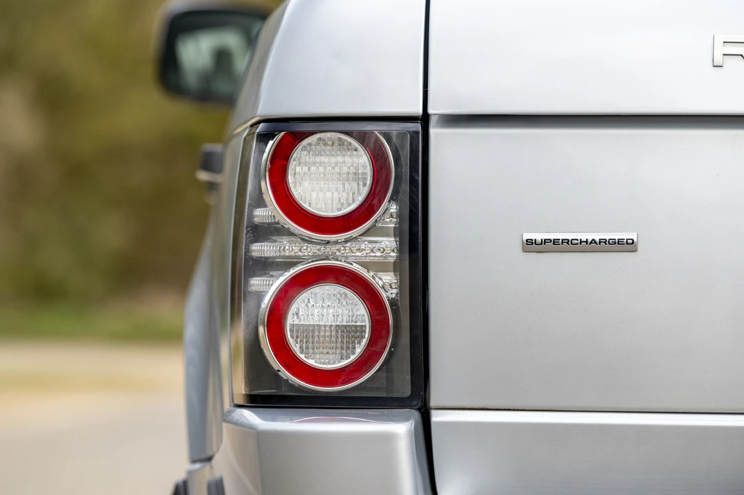 2010 Land Rover Range Rover L322 - Image 25 of 31