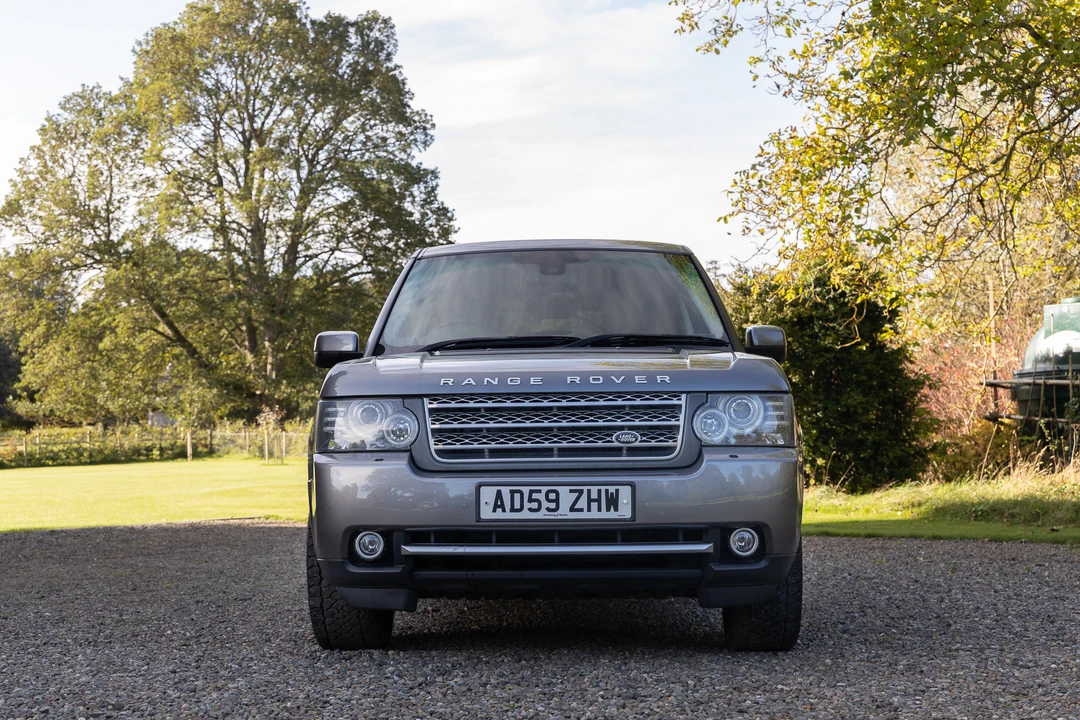 2011 Land Rover Range Rover L322 - Image 3 of 31