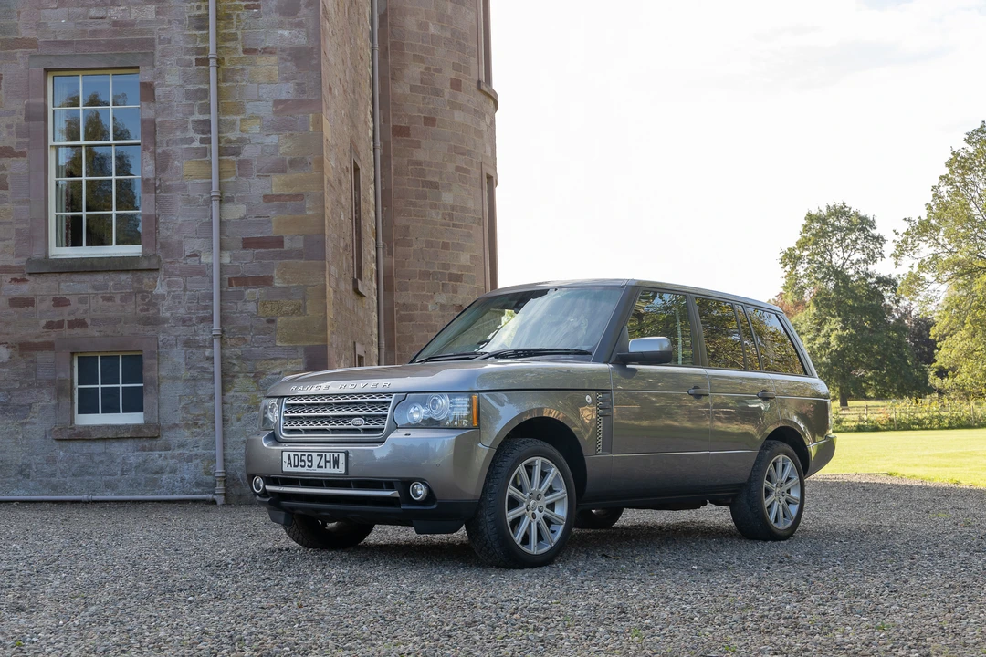 2011 Land Rover Range Rover L322 - Image 10 of 31