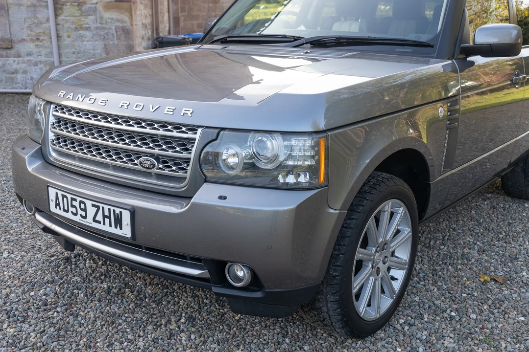 2011 Land Rover Range Rover L322 - Image 21 of 31