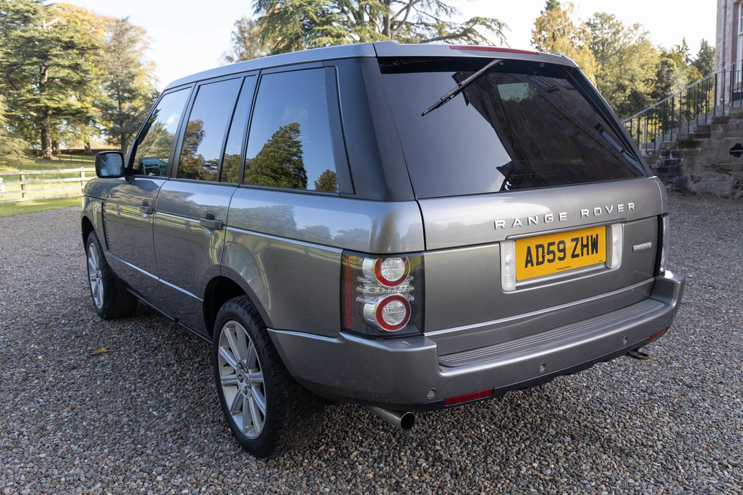 2011 Land Rover Range Rover L322 - Image 28 of 31