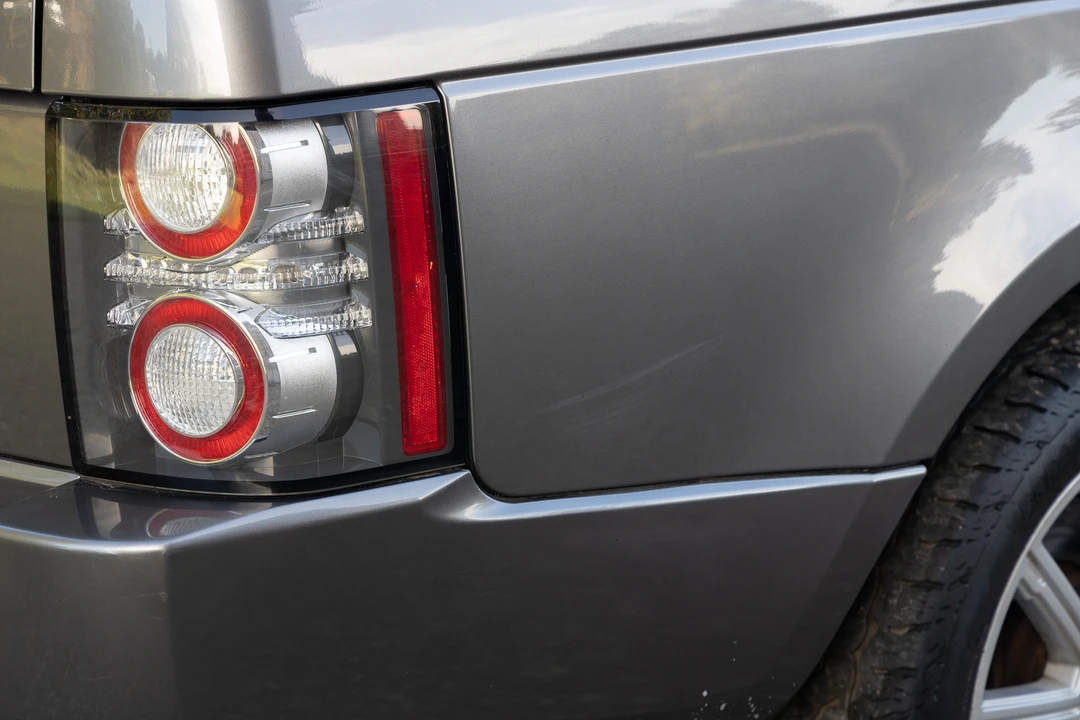 2011 Land Rover Range Rover L322 - Image 29 of 31