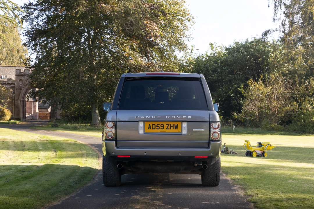 2011 Land Rover Range Rover L322 - Image 14 of 31