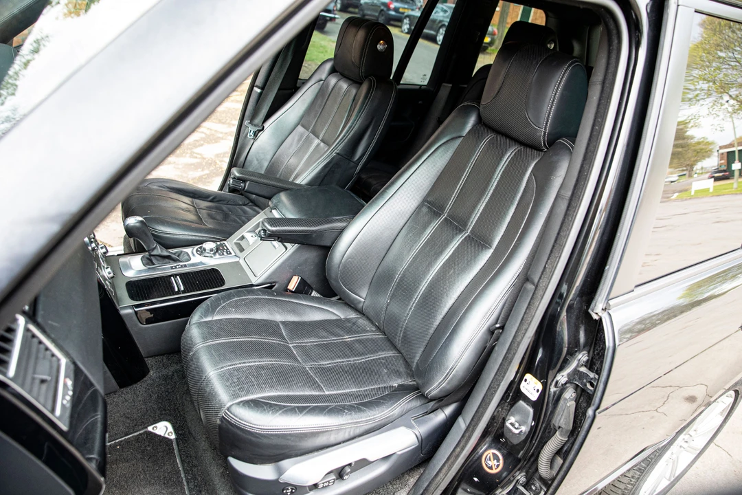 2010 Land Rover Range Rover L322 - Image 4 of 13