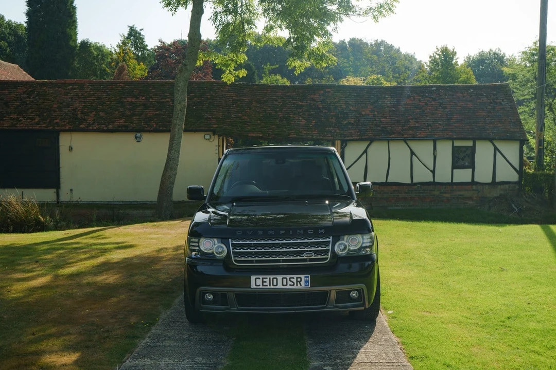 2010 Land Rover Range Rover L322 - Image 4 of 30